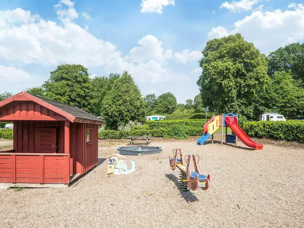 Splendid Cabin in Camping Resort