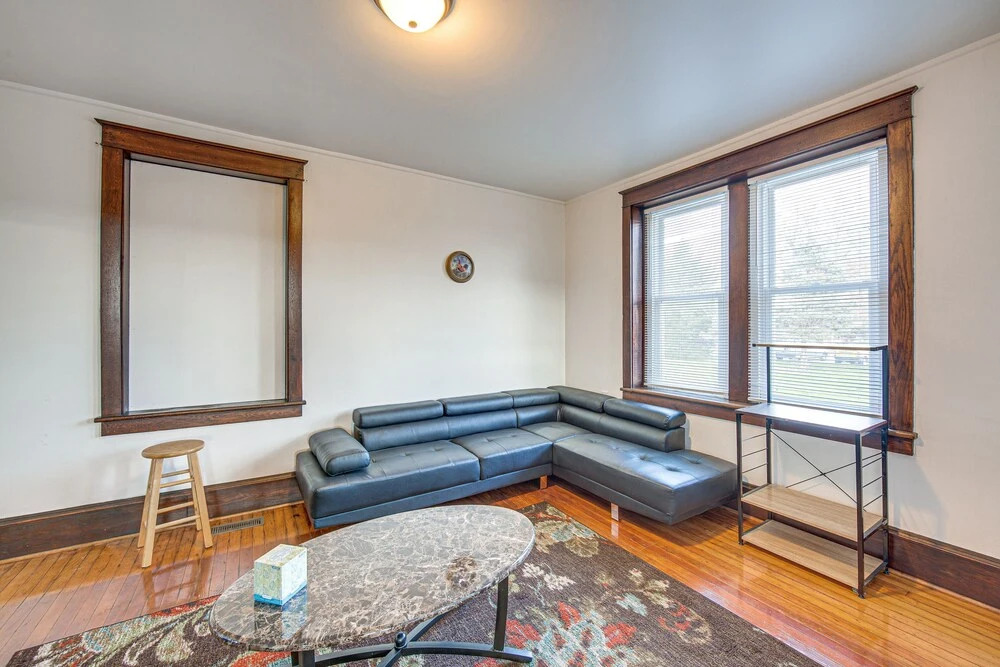 Lovely Lancaster Aptartment in Walkable Location!