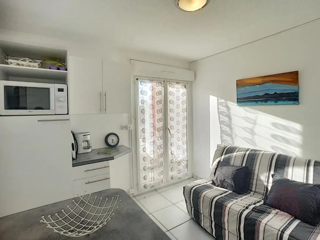Appartement Lamalou-les-Bains, 1 pièce, 2 personnes - FR-1-451-92