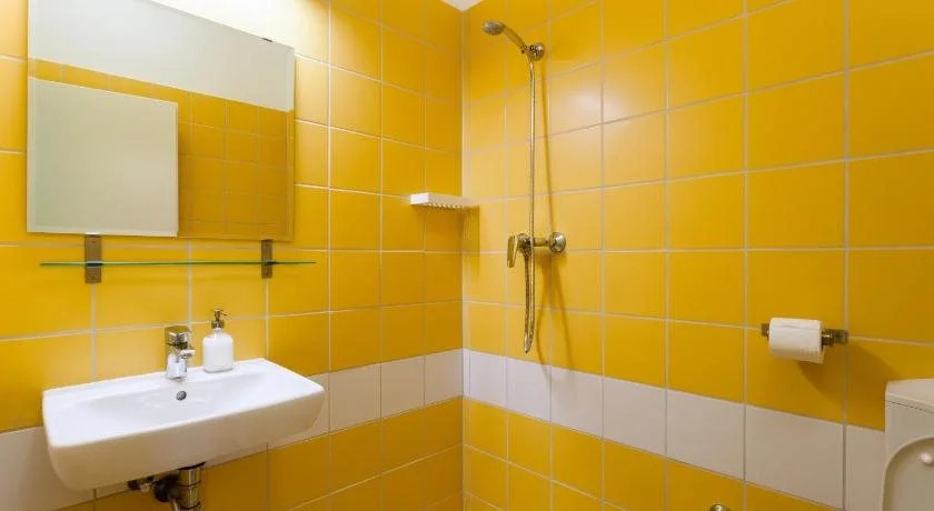 Essential Hostel