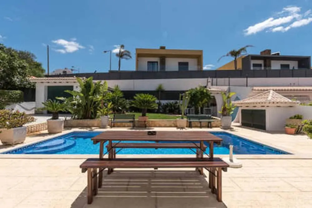 Studio in Albufeira, With Pool Access and Enclosed Garden - 3 km From