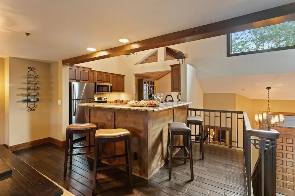 Ridgepoint - Three Bedroom Condo with Spa #128 by Deer Valley Resort