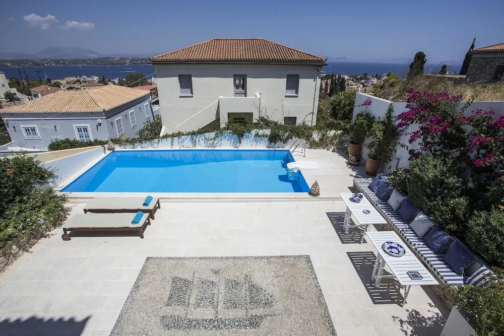 Villa with 5 Bedrooms in Spetses, with Wonderful Sea View, Private Poo