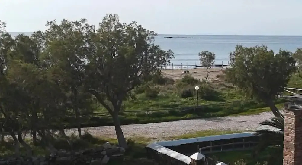 Nostos Beachfront Apartments & Studios