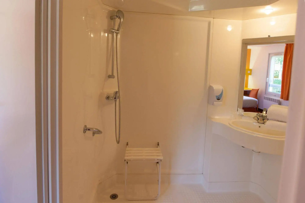 The Originals Access, Hôtel Bordeaux Lac
