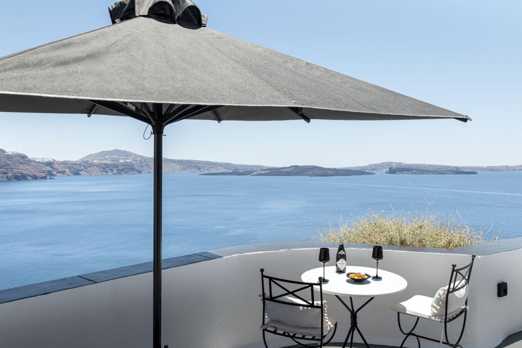 Pearl of Caldera Oia - Boutique Hotel by Pearl Hotel Collection