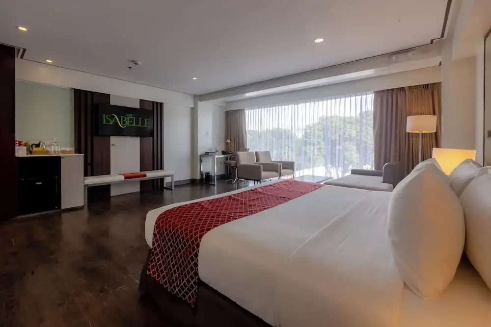 The Isabelle Hotel