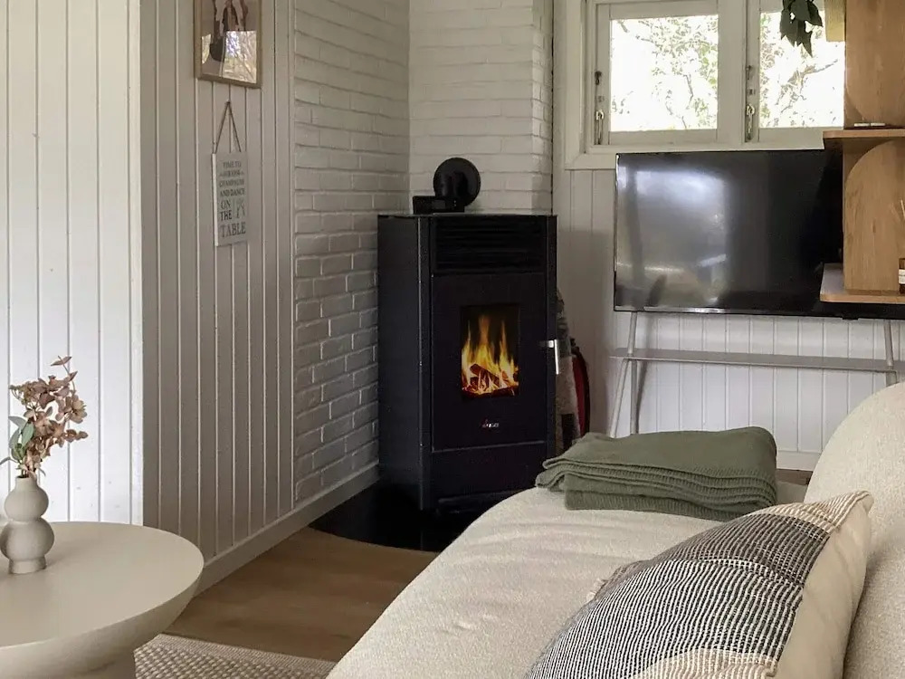 Holiday Home, 500m From Beach