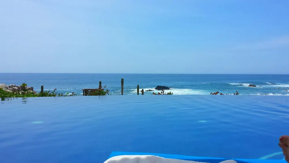 Rated for the Best Value in Cabo San Lucas!! 2BR 8P