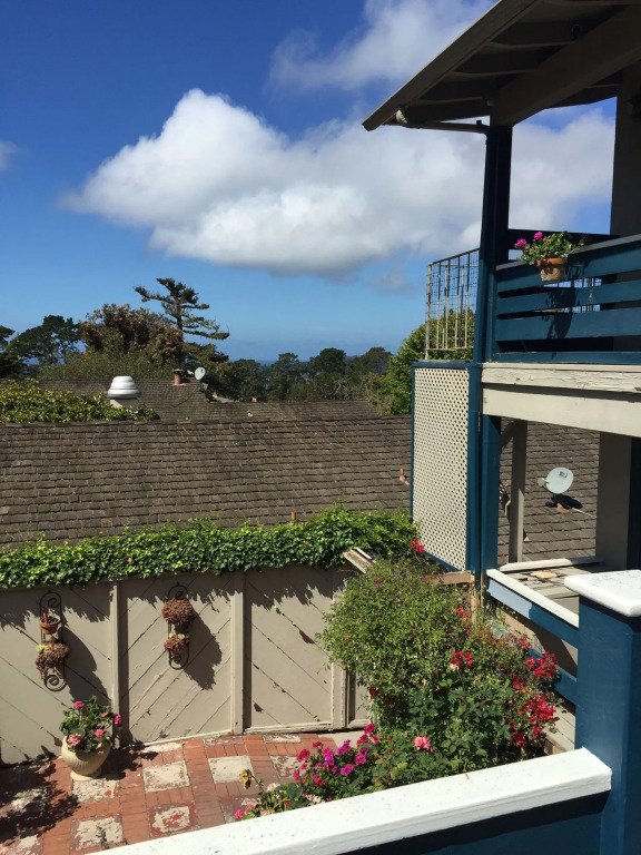 Carmel Wayfarer Inn