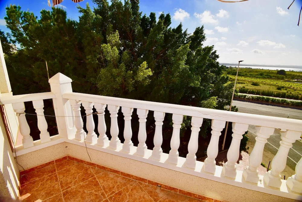 037 Sea & Lake - Alicante Real Estate