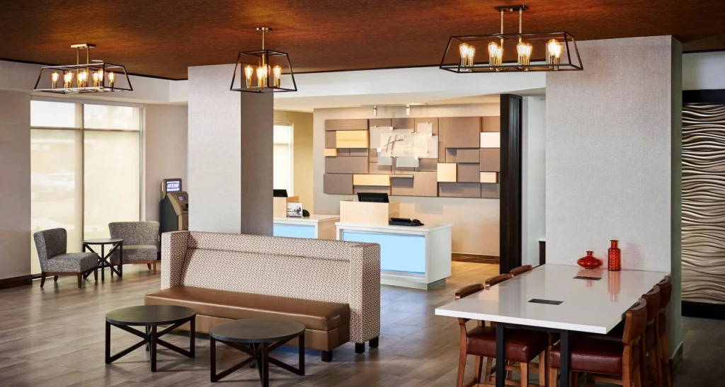 Holiday Inn Express & Suites - Brantford by IHG