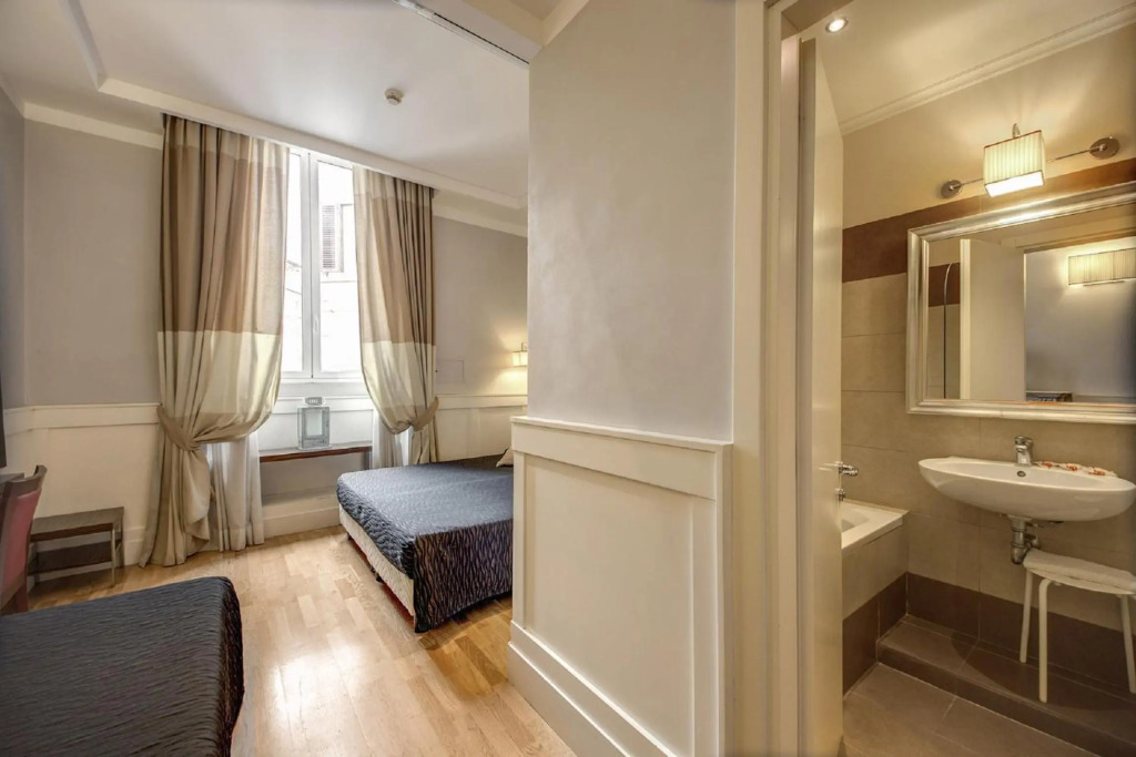 939 Hotel