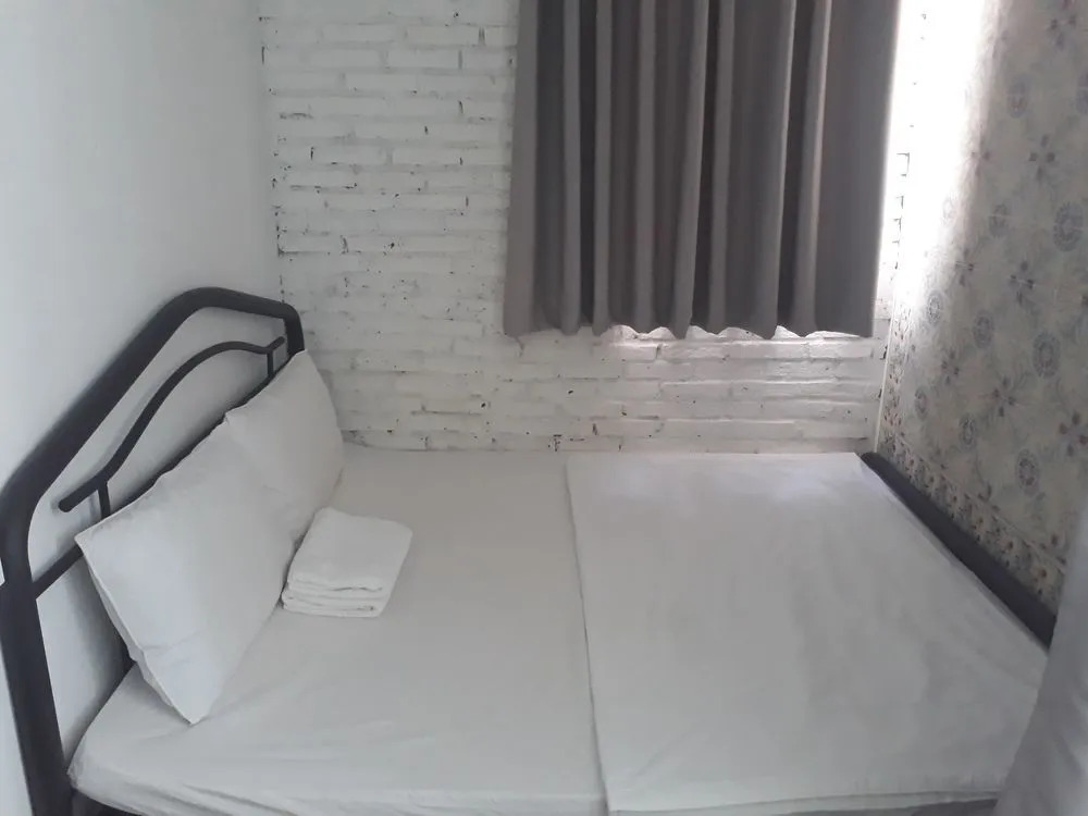 Phuong Van Hotel