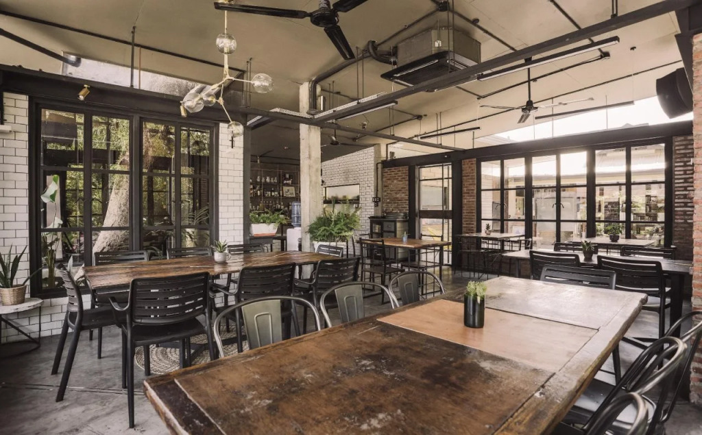 The Flying Fish Hostel
