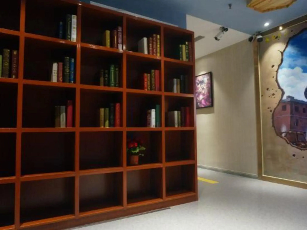 Molly Hotel (Zhengzhou Zhacheng Subway Station Branch)