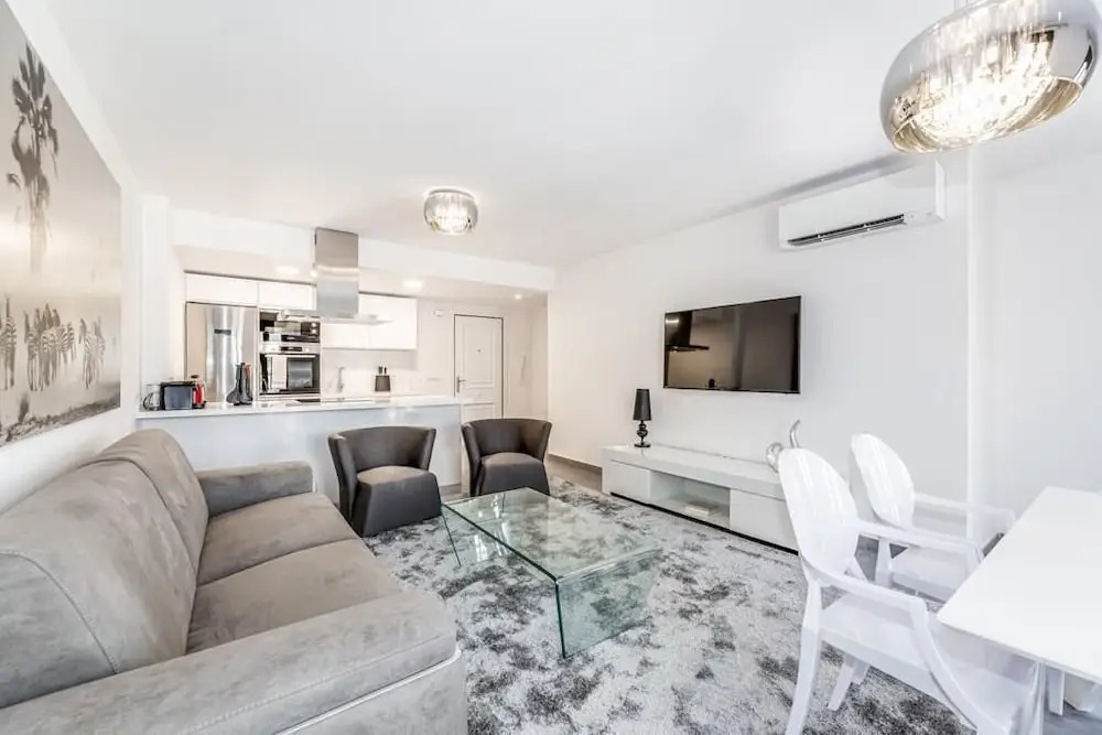 by RIVA - Luxurious, Exclusive 2Bed Apt inside Puerto Banus