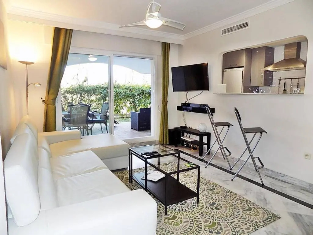 Family Friendly Ground Floor 2 bedroom Dama de Noche RDR200
