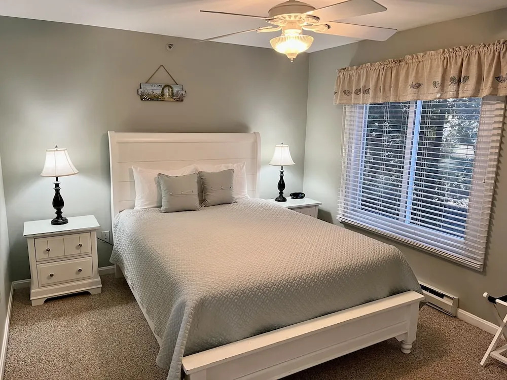 Elmwood Resort Hotel