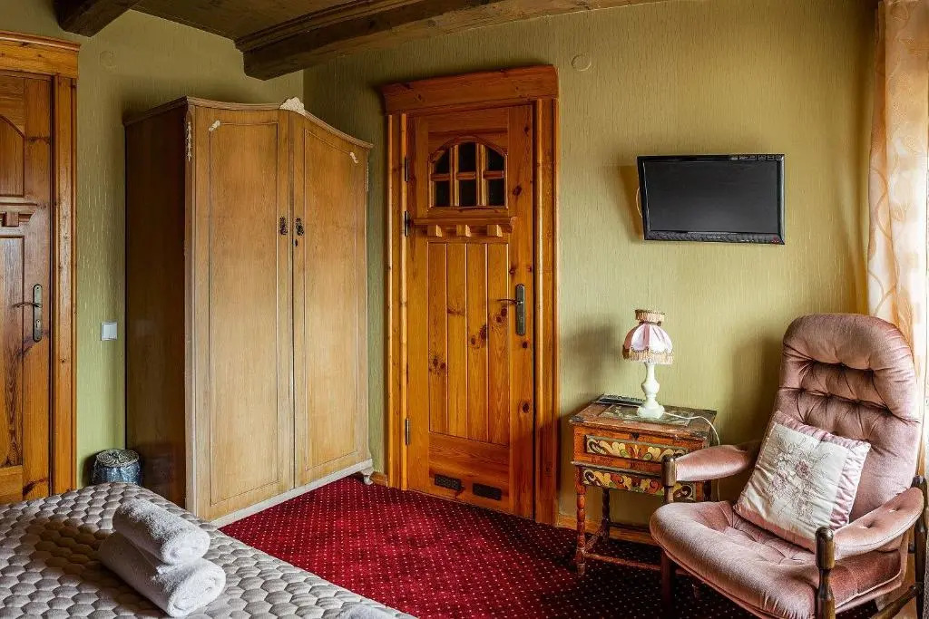 Pakruojis Manor Hotel Millers house