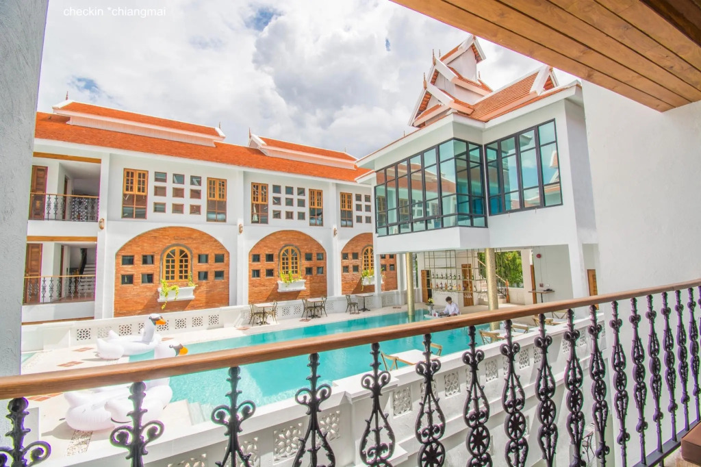 Lanna Oriental Hotel