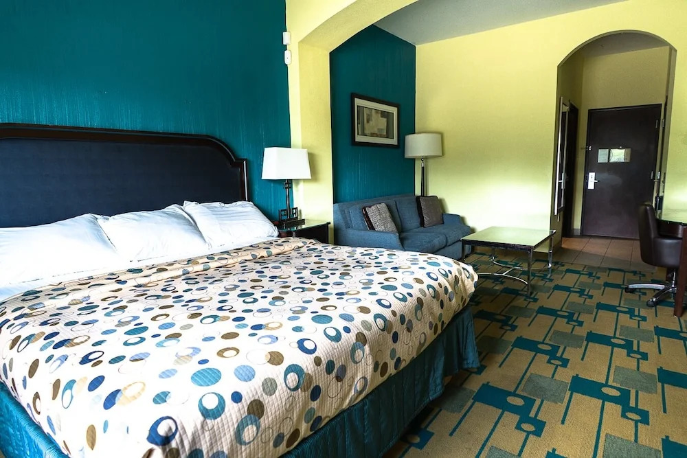 Rivers Inn and Suites