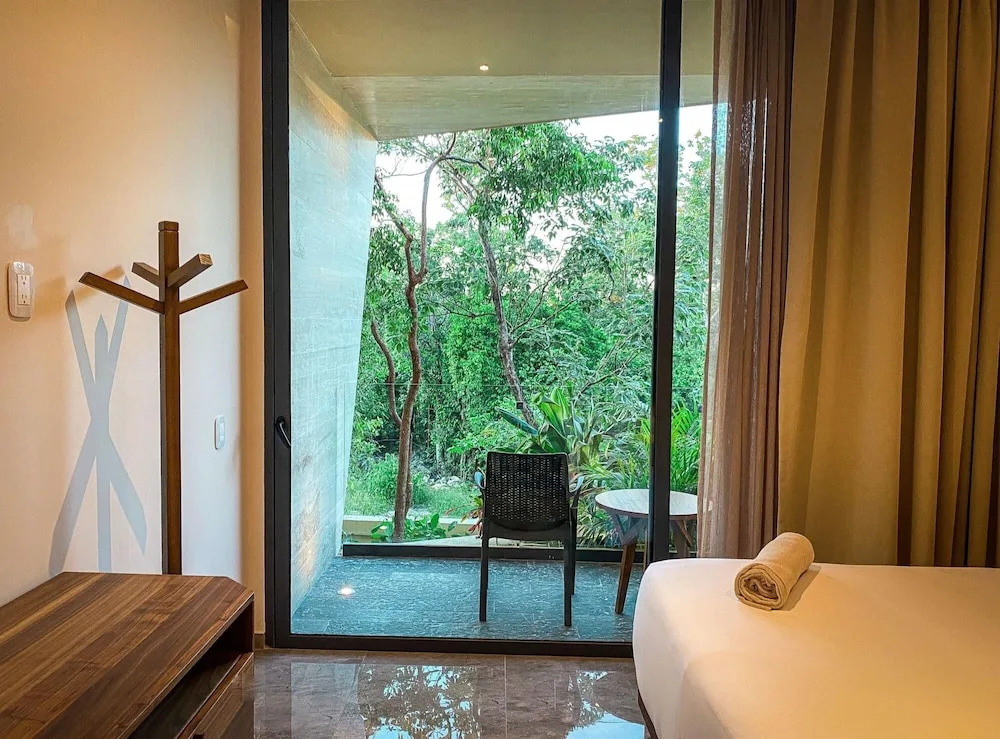 Mistiq Tulum