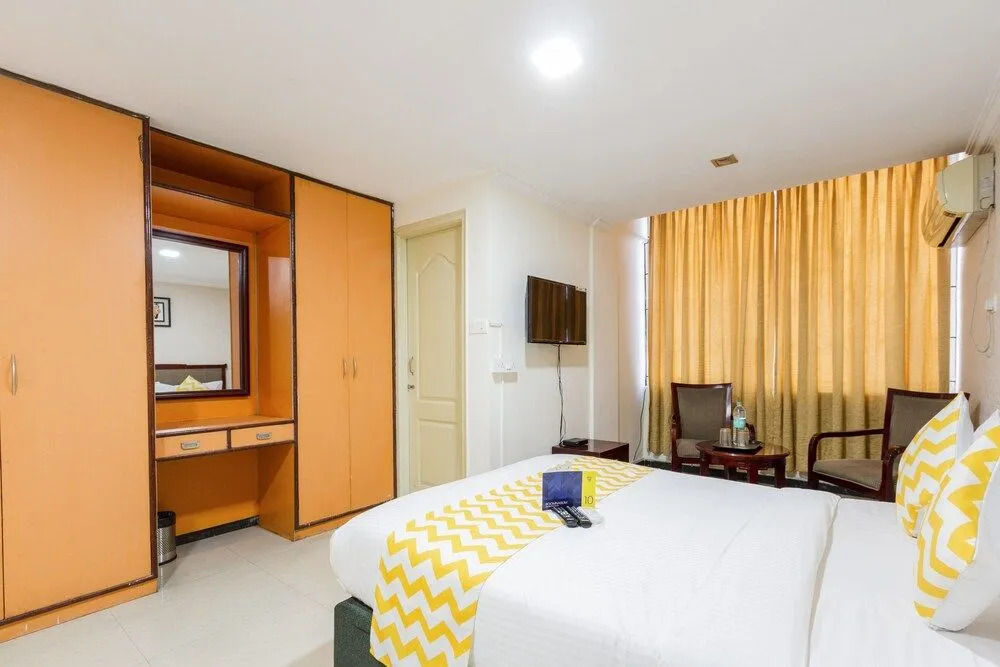 FabHotel Oriental Suites