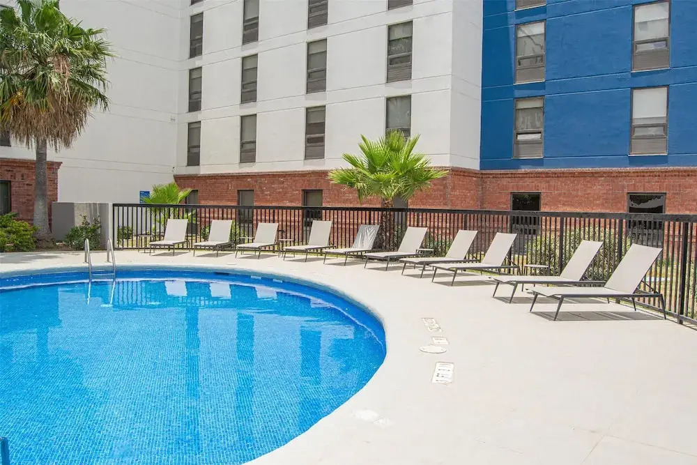 Hampton by Hilton Saltillo