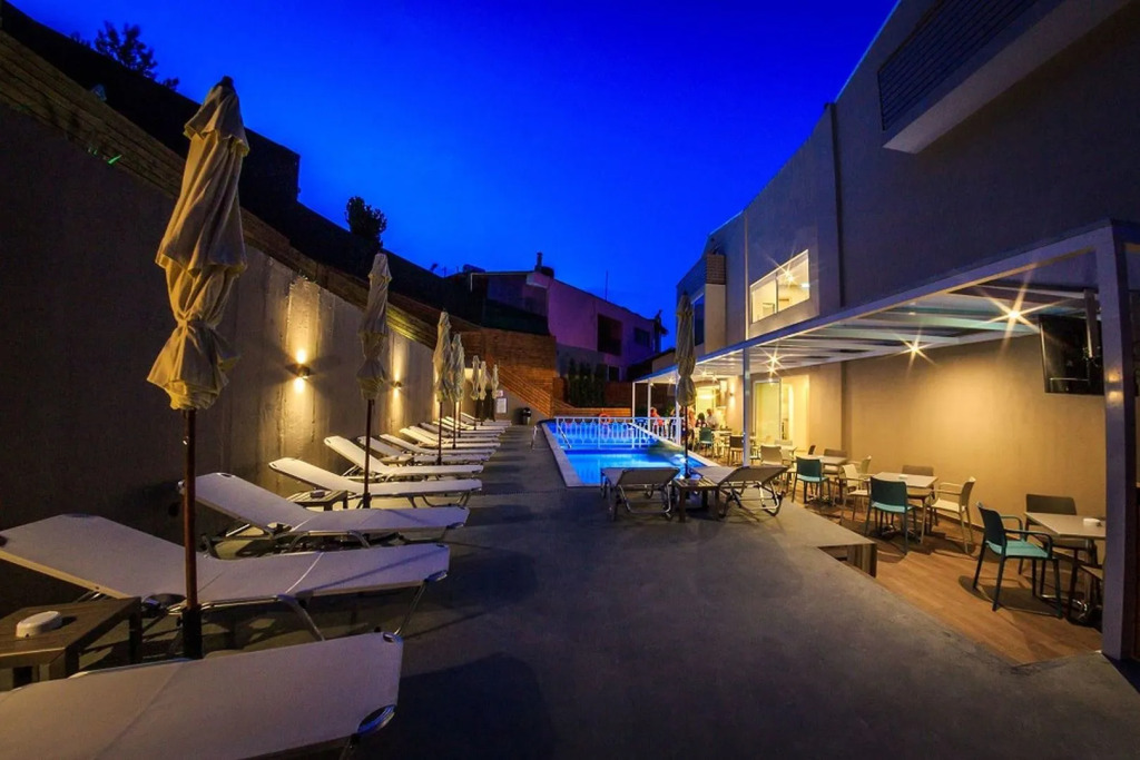 Porto Planos Beach Hotel
