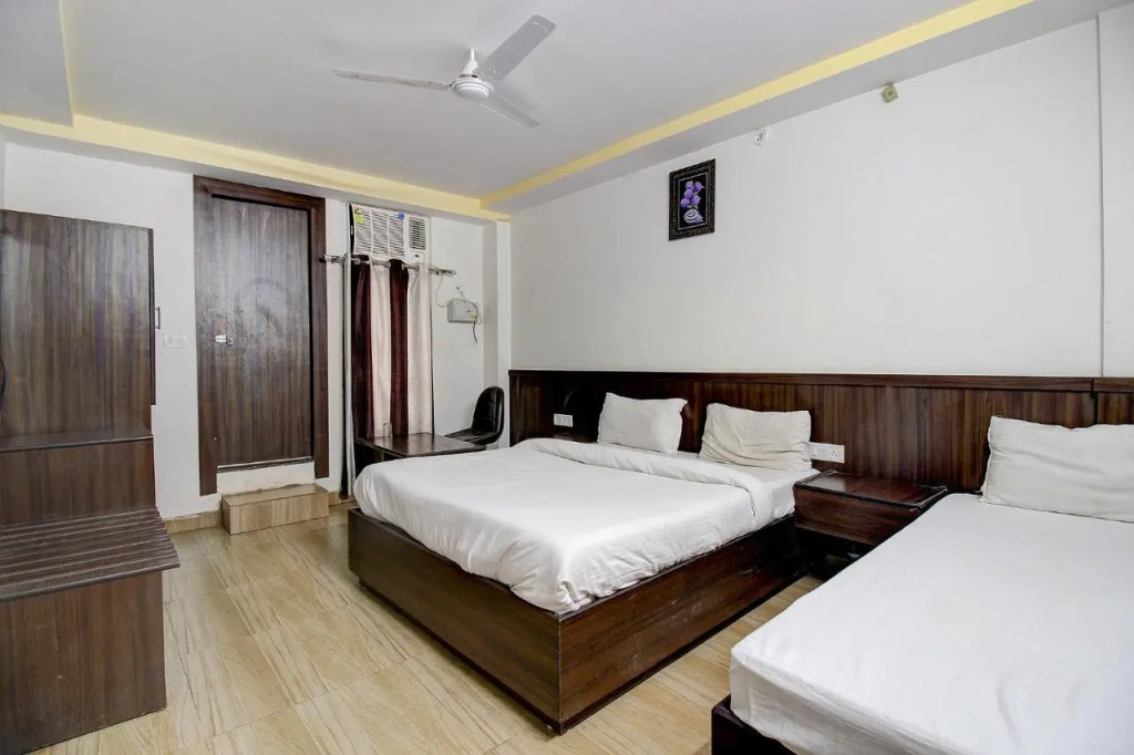 FabHotel PS Grand