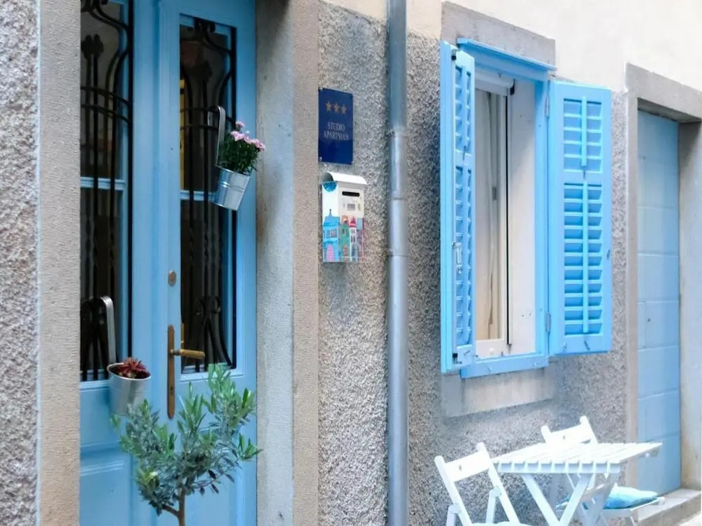 Apartments Blue Lavender