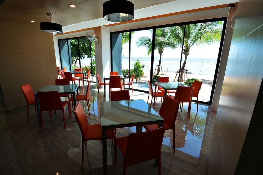 Capital O 1088 Golden Dragon Beach Resort
