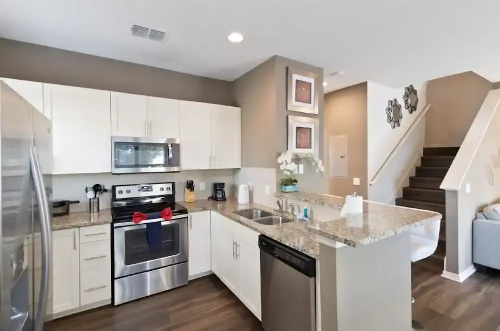 4/3 Townhouse Near Disney!!