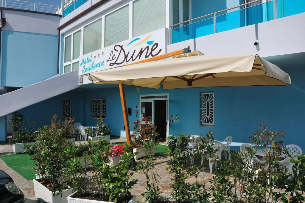 Hotel-Residence- Le Dune Breakfast & private beach included