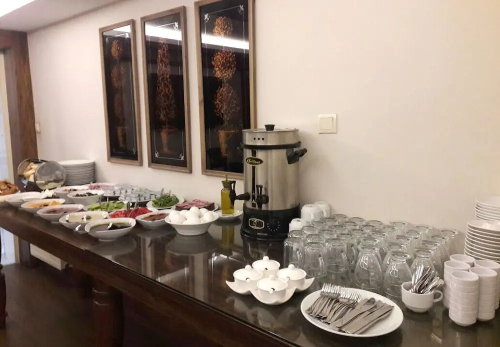 Zeybek Hotel