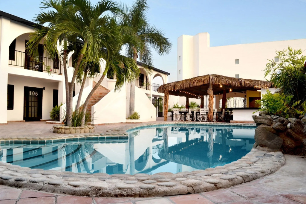 La Marina Inn
