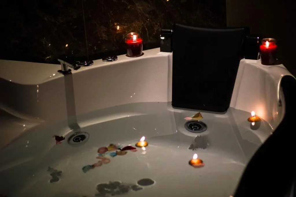 Rest Night Serviced Apartments- AlHamra