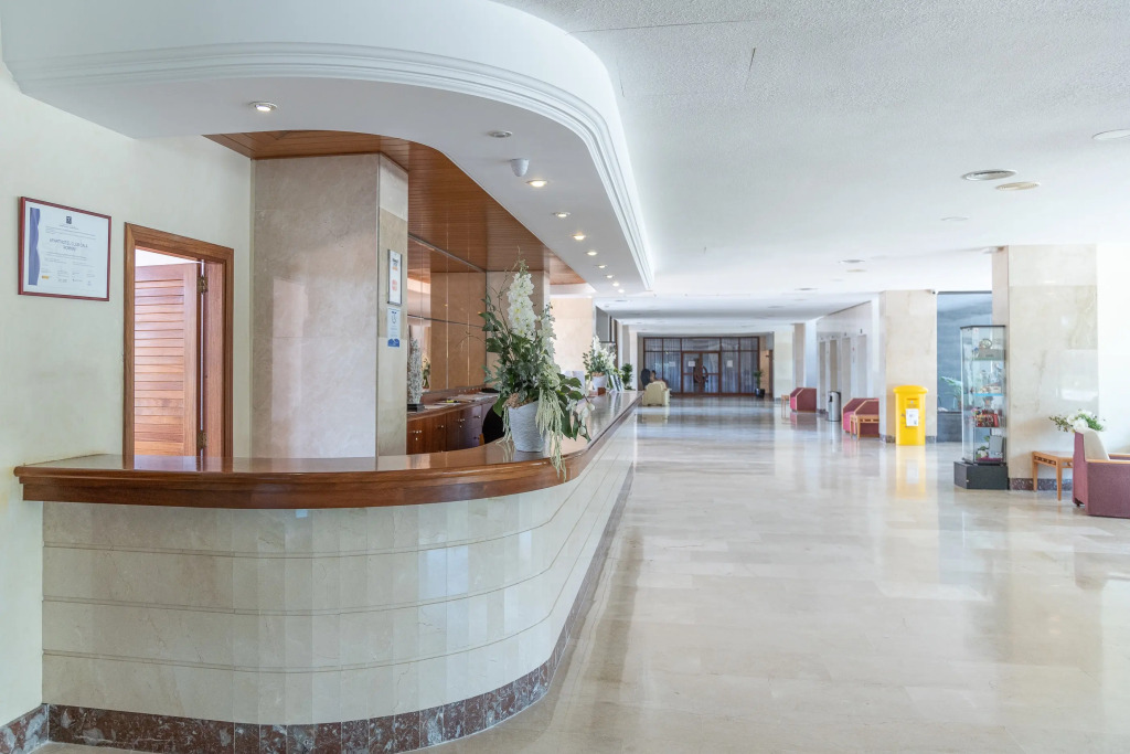 Hotel Club Cala Romani