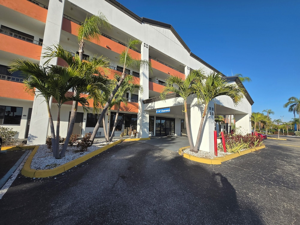 Stay Inn & Suites