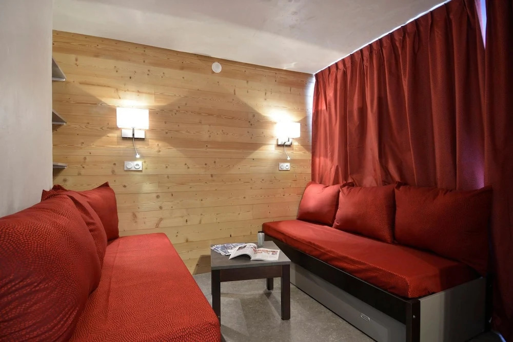 Residence Saintjacques Two-roomed Apartment for 4 People in the Resort Center Sj84