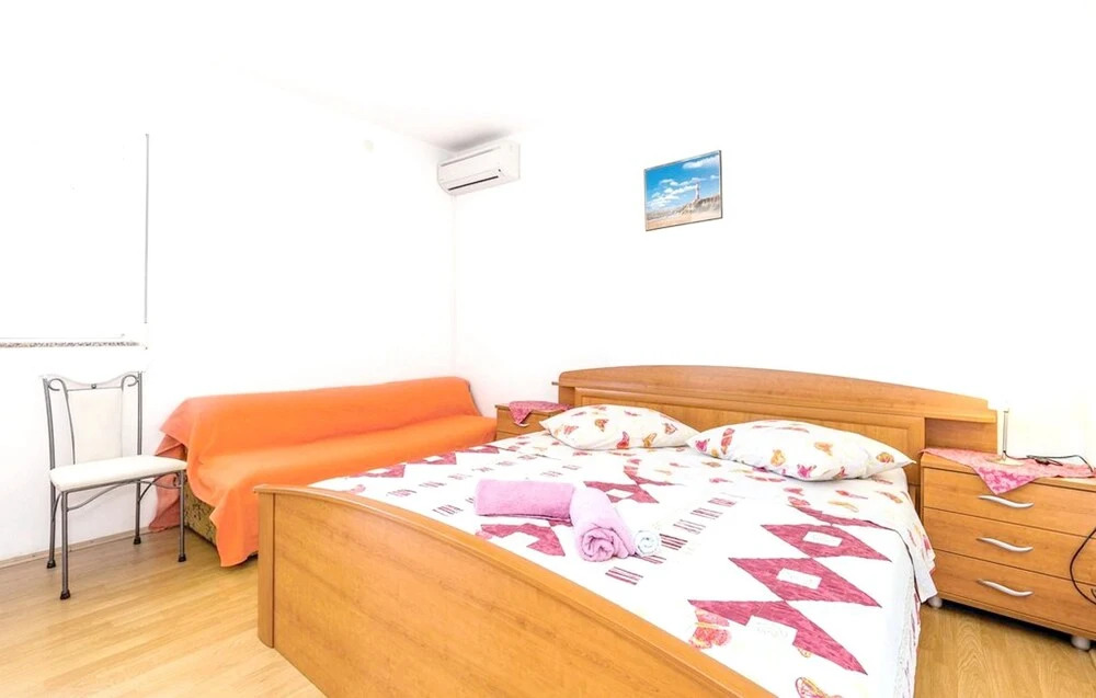 Apartment With 3 Bedrooms in Palit, With Wonderful City View, Enclosed