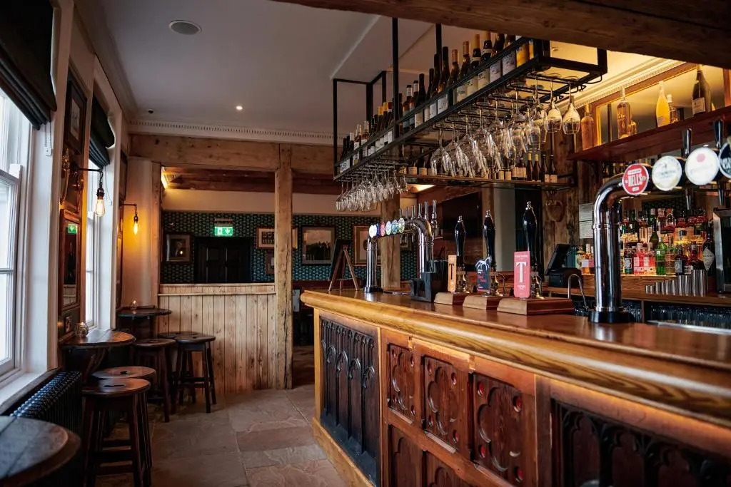 Hare and Hounds - Newbury
