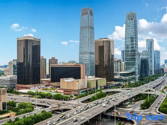 PALACE Beijing International Trade Subway Station CBD Core Area Store