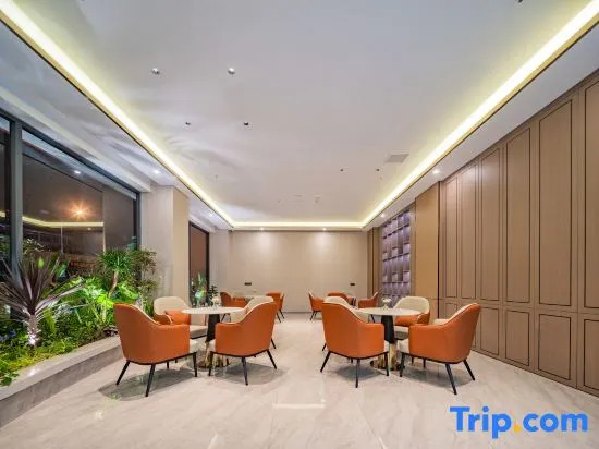 Tianruihua Garden Hotel (Xianghe Commercial Plaza in the Old Town of Lijiang)