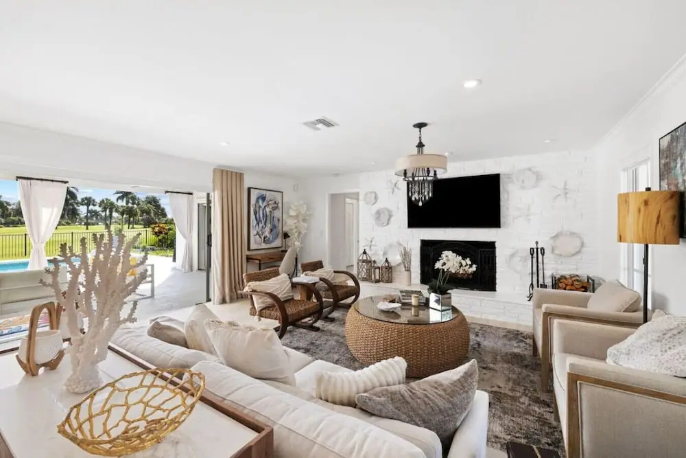 Luxury Beach House With Golf Course View