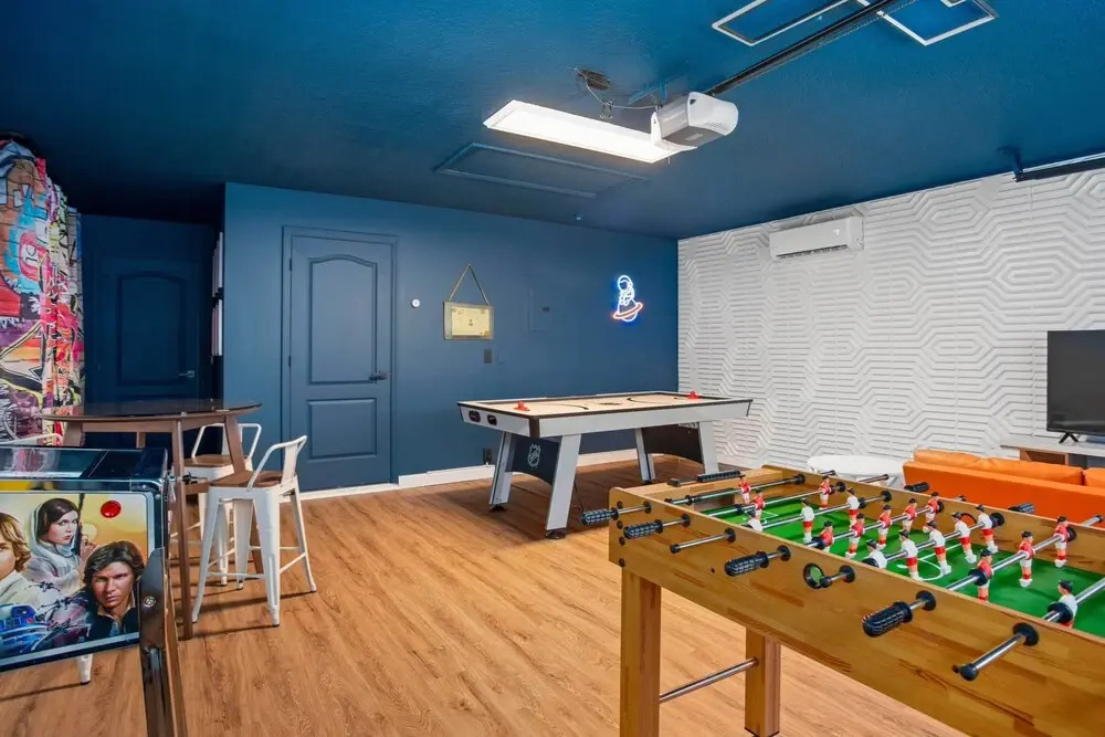 Davenport Vacation Home w/ Pool, Spa & Game Room!