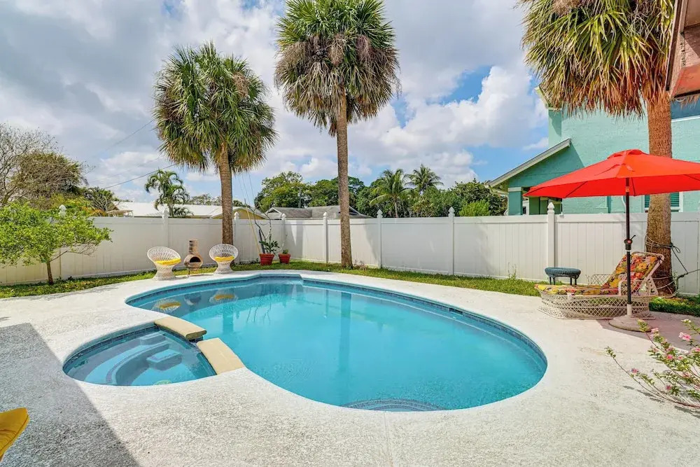 1 Mi to Dtwn Stuart: Bright Home w/ Pool & Spa!