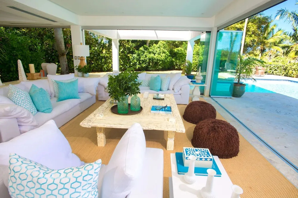 Oceanview Lux Villa - With Eden Roc Club Access