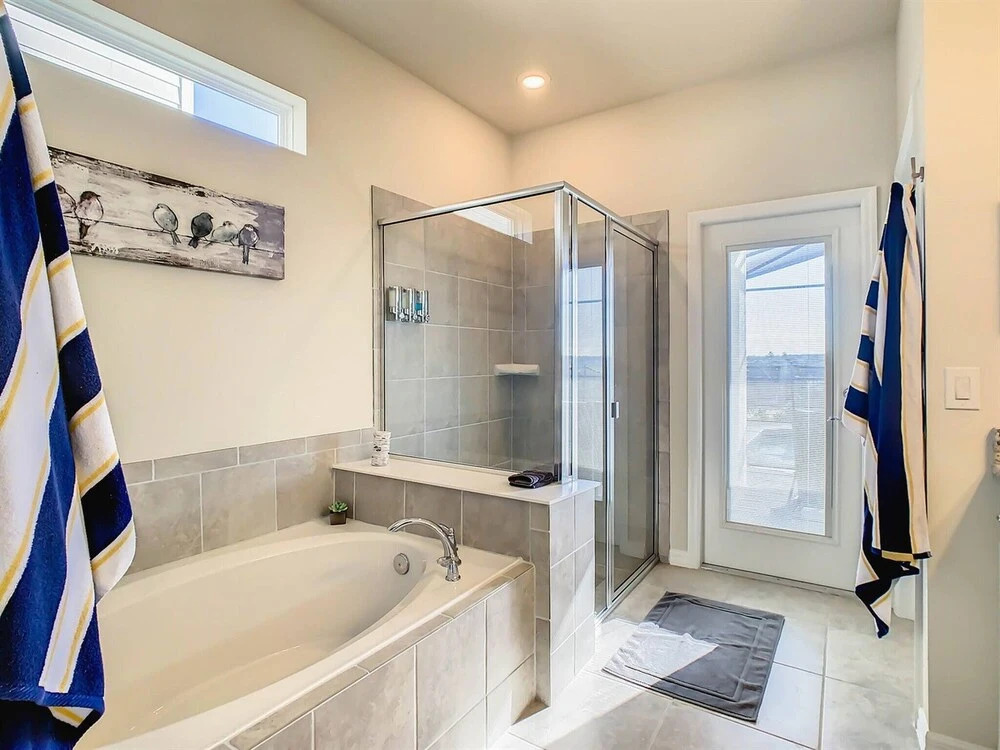 Windsor Island 7br, Free Pool Heat, 5min Walk To L